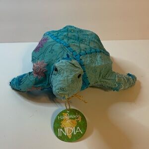 Global collection cloth turtle Made in India Size Approximately 12x11 New